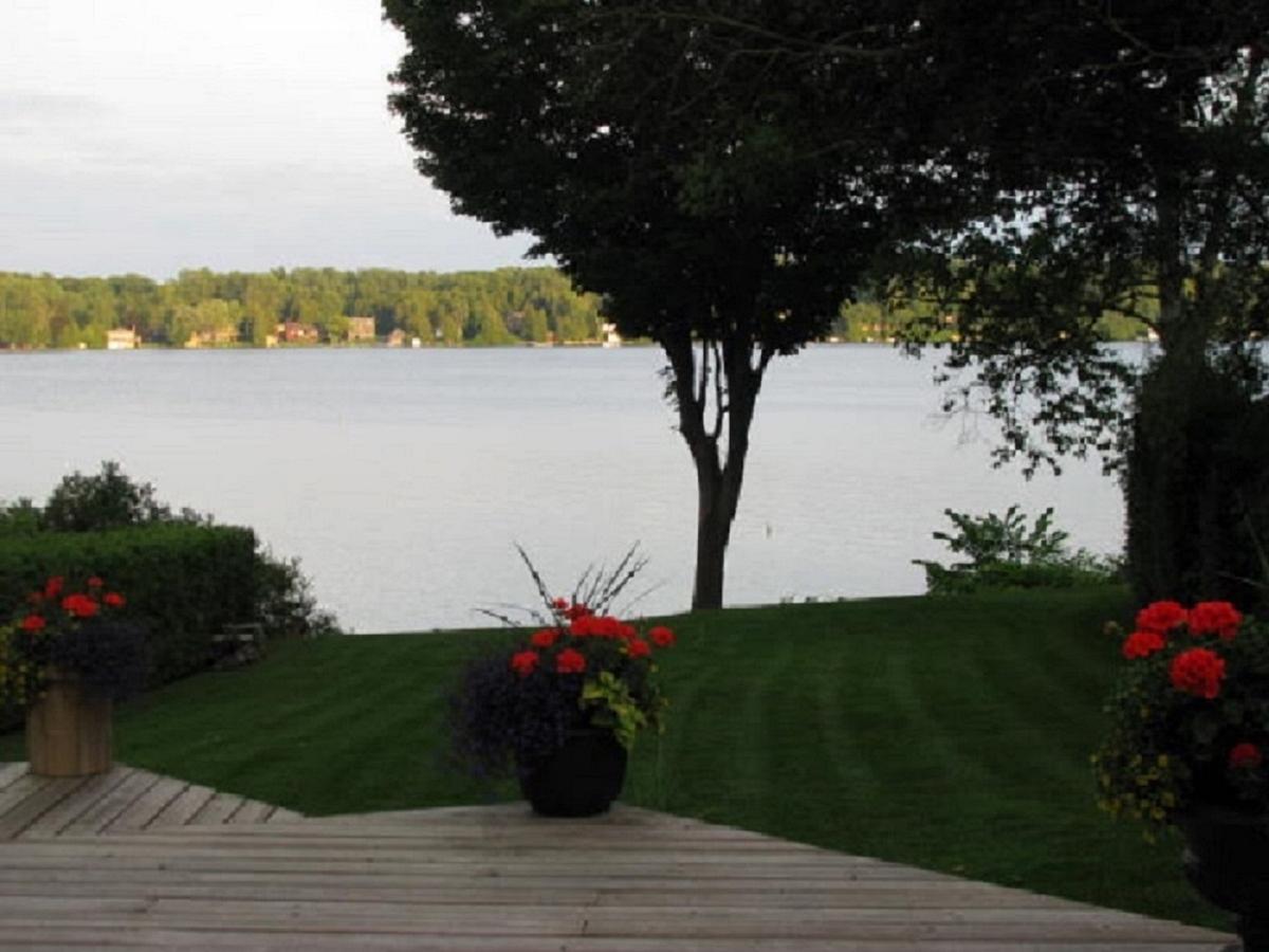 Water'S Edge B & B Oro-Medonte Kültér fotó